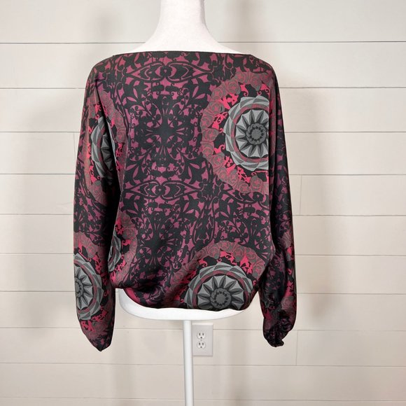 MSSP Black Burgundy and Gray Satin Blouse Size M - Picture 5 of 9